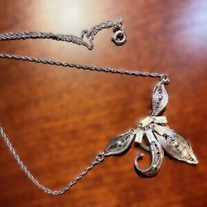 Vintage Silver Filigree Fashion Necklace